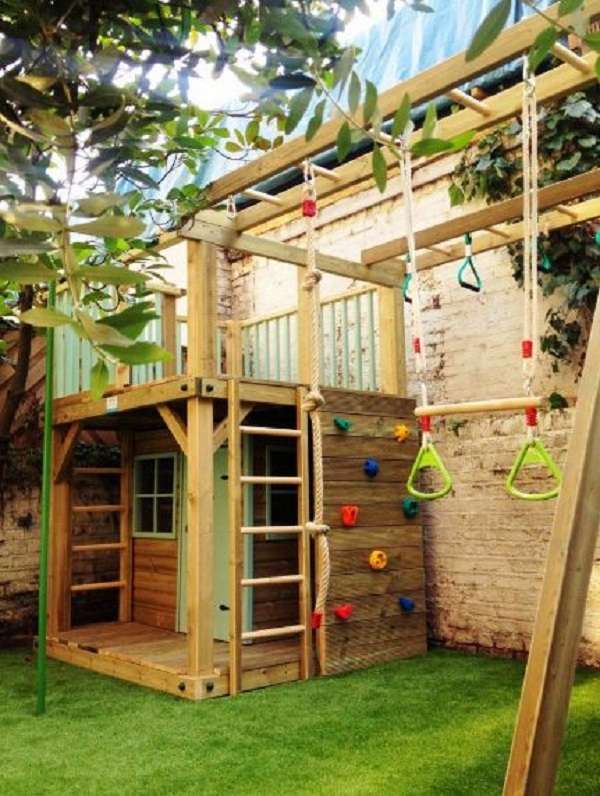Una capanna in stile parco giochi per far divertire i tuoi bambini all'aria aperta
