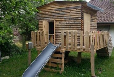 Cabane enfants en bois de palettes