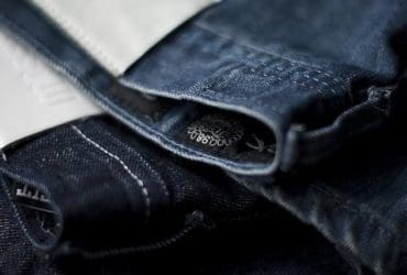 Fixer la couleur d'un jean qui déteint