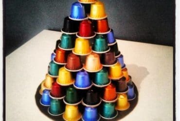 Sapin de Noël Créatif avec Capsules de Café