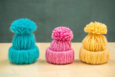 Mini-bonnets décoratifs en laine