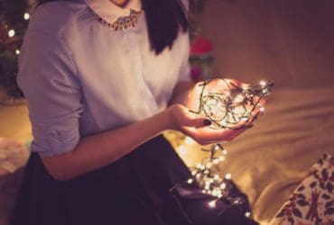 Guide pour Passer un Joyeux Noël en Solo : Astuces et Idées