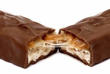 Recette gourmande de barres Snickers avec des ingrédients maison